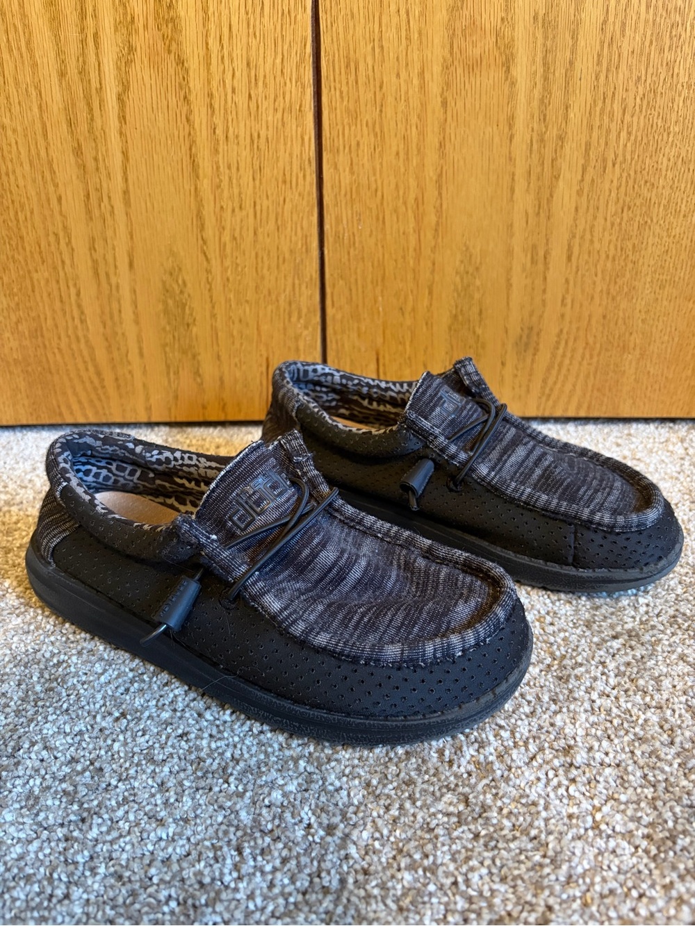 Hey Dude Wally Youth 3 - Obsidian